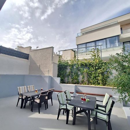 Apartments Vini Donji Seget Exteriér fotografie