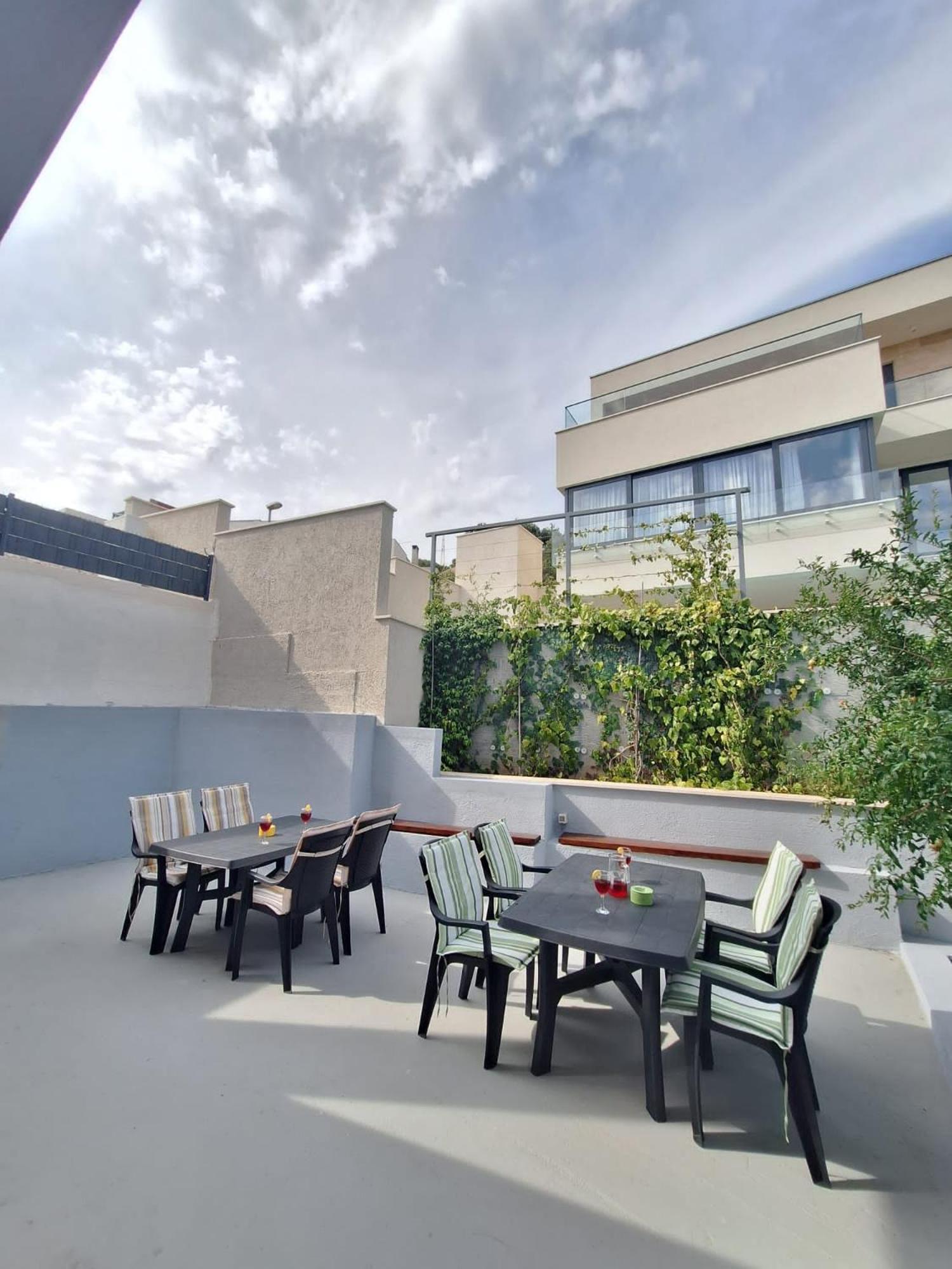 Apartments Vini Donji Seget Exteriér fotografie